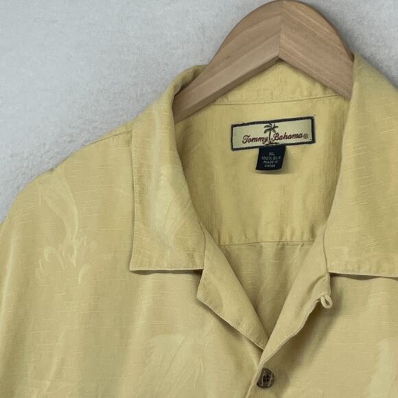 TOMMY BAHAMA Shirts Mens XL Silk Fish Jacquard Button Up Short Sleeve Yellow - Picture 6 of 14